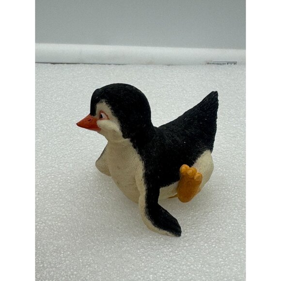Pacific Giftware Happy Penguin Figurine - Picture 3 of 9